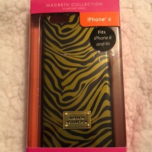 Macbeth Collection iconic Hardshell Case